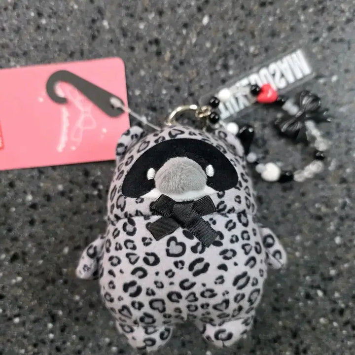 [BUNJANG] Aville Tuxedosam Leopard Print Doll Keyring / 아베일 블랙 호피 턱시도샘 인형 키링