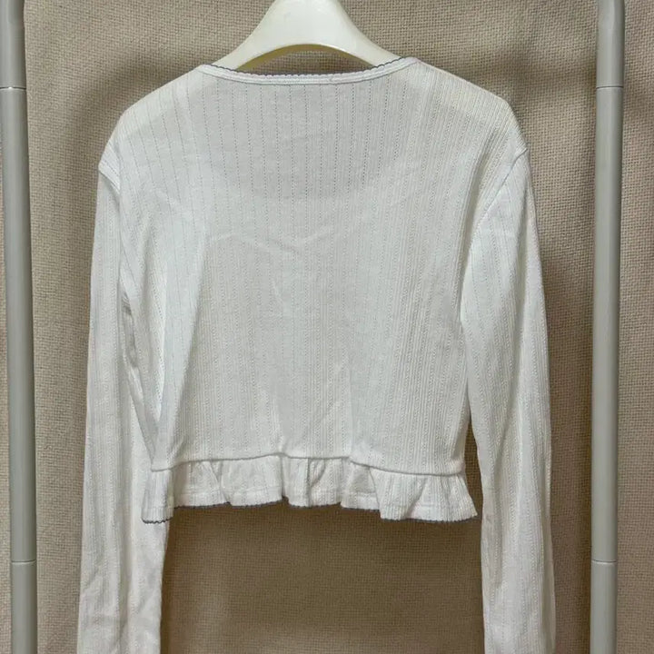 [BUNJANG] Tannat Flo Corsage Cardigan Set / 타낫 플로 코사지 가디건 세트