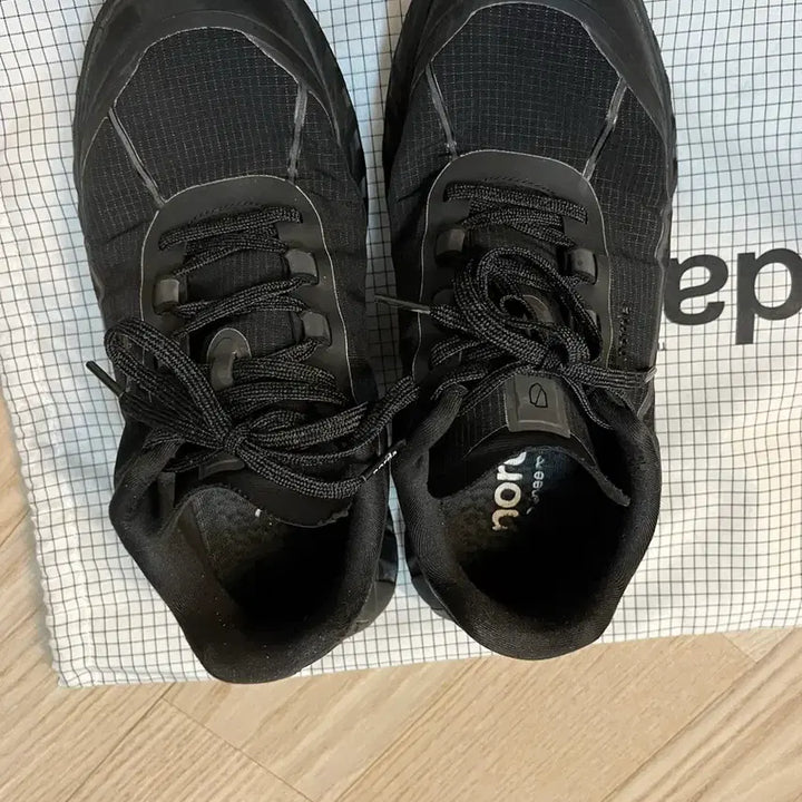 [SOLD OUT] 노다 Norda 002 스텔스 블랙