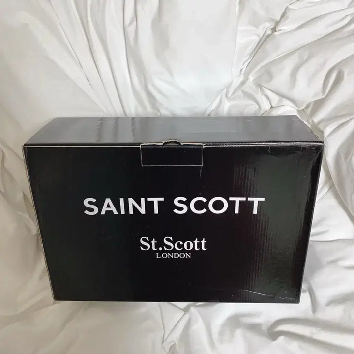 [SOLD OUT] 세인트스코트 틸다백 + 키링