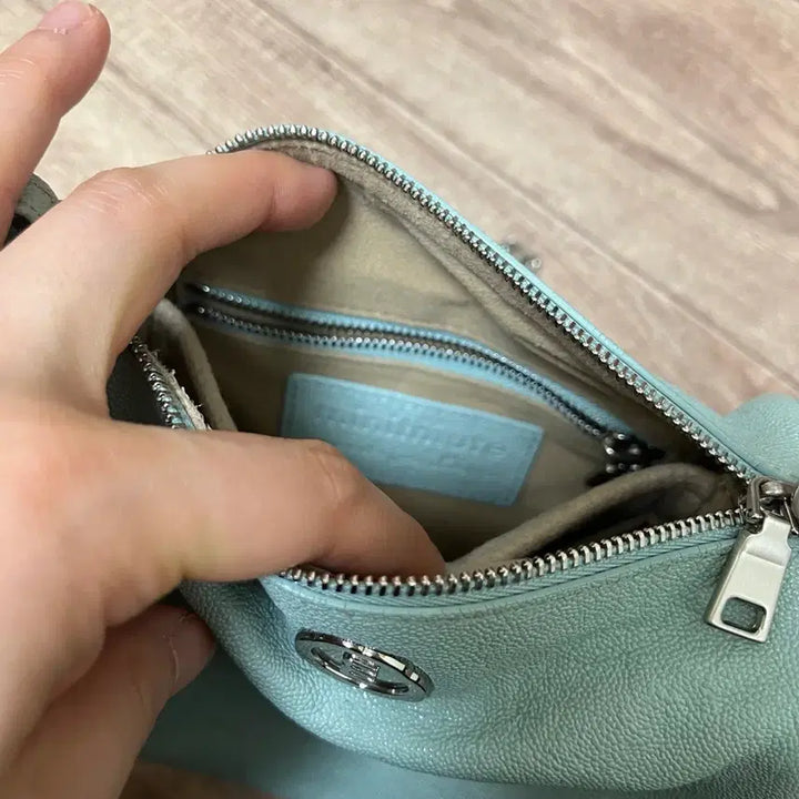 [BUNJANG] Minitmute Brett Mini Caviar Blue Crossbody Bag / 미닛뮤트 브렛미니 캐비어 블루