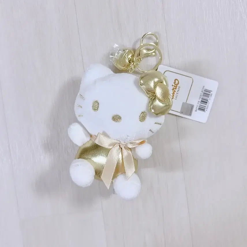 [BUNJANG] Hello Kitty Gold Doll Keyring / 헬로키티 정품 골드 인형 키링 / 새상품