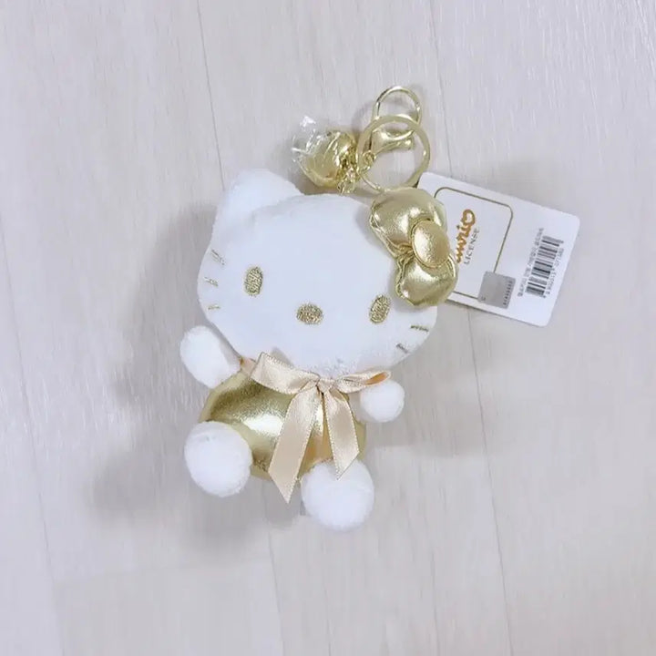 [BUNJANG] Hello Kitty Gold Doll Keyring / 헬로키티 정품 골드 인형 키링 / 새상품