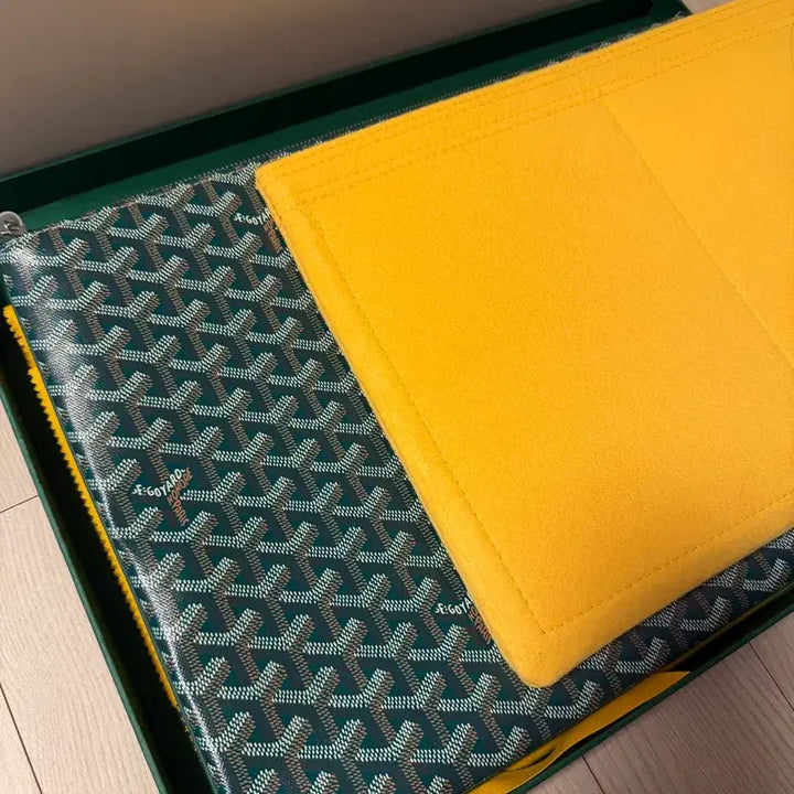 [SOLD OUT] 고야드 세나 클러치 그린 GM