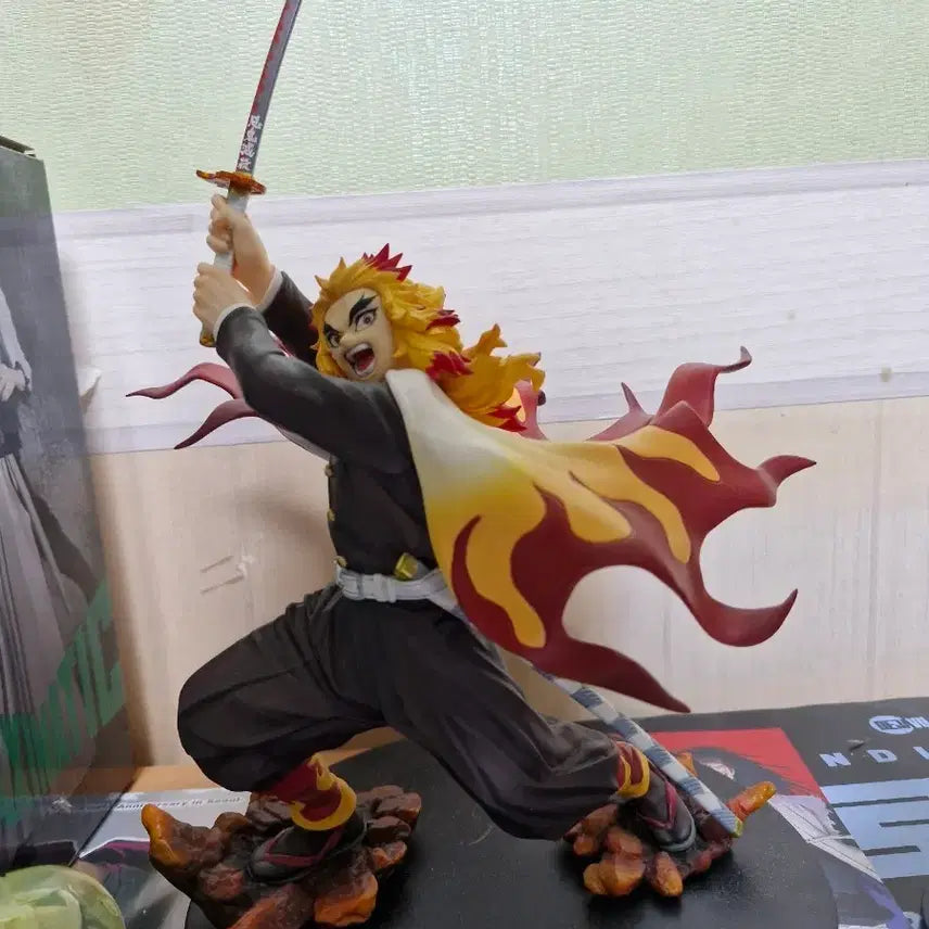 [BUNJANG] Demon Slayer Rengoku Kyojuro Bellfine Figure / 귀멸의 칼날 렌고쿠 쿄쥬로 벨파인 피규어