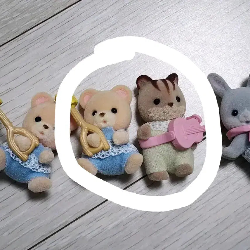 [BUNJANG] Sylvanian Families Camping Series Bear and Squirrel / 실바니안 캠핑시리즈 곰돌이와 다람쥐