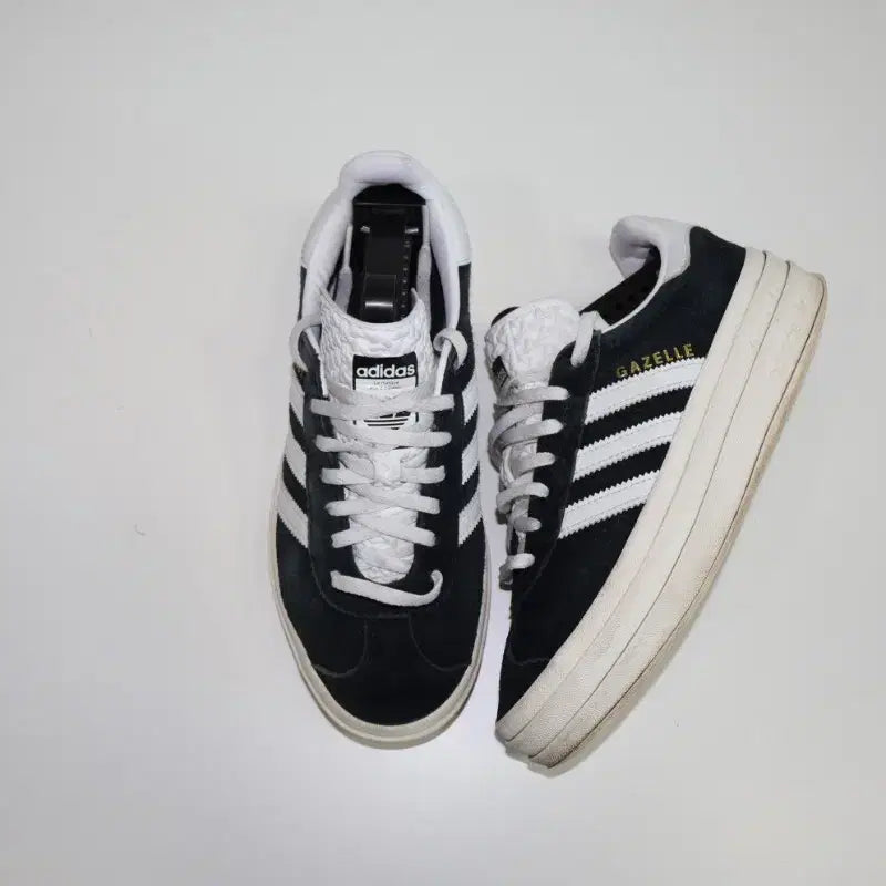[BUNJANG] Adidas Gazelle Black Sneakers / 아디다스 가젤 블랙 235