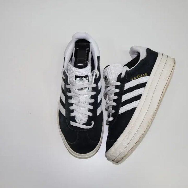 [BUNJANG] Adidas Gazelle Black Sneakers / 아디다스 가젤 블랙 235