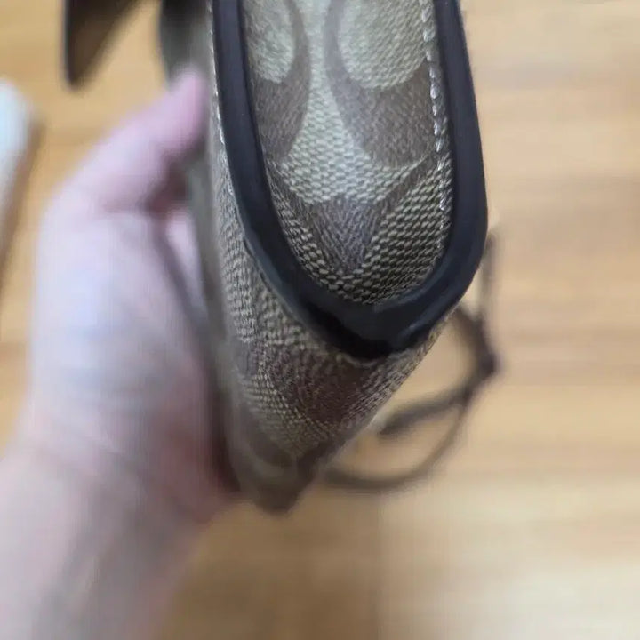 [BUNJANG] Coach Phone Crossbody Bag / 코치 폰크로스백