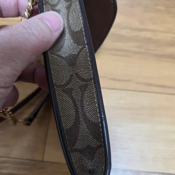 [BUNJANG] Coach Phone Crossbody Bag / 코치 폰크로스백