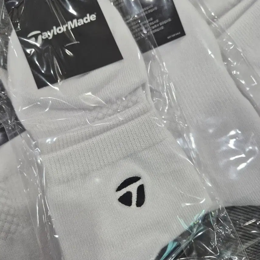 [BUNJANG] TaylorMade Golf Socks (White, 4-Pair Bundle) / (4컬레)테일러메이드 골프 양말 화이트 새상품