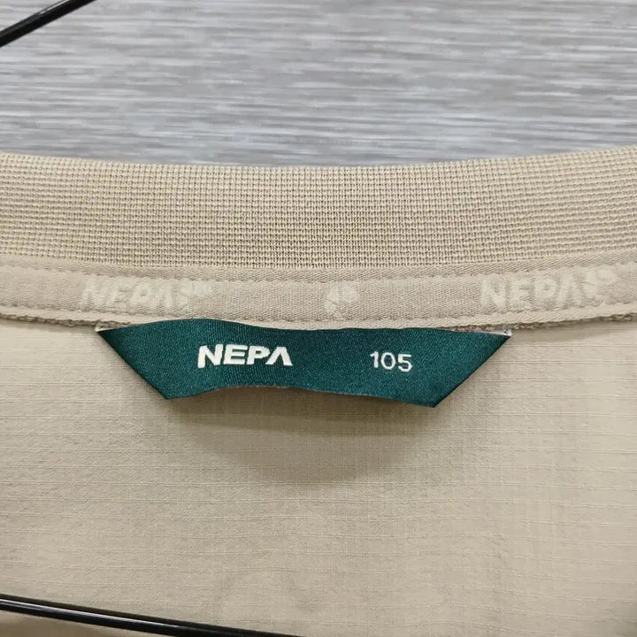 [BUNJANG] Nepa Short Sleeve Shirt 105 / 4472 네파 반팔 105