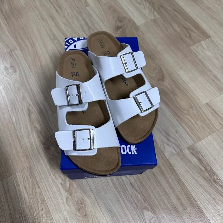 [BUNJANG] Birkenstock Arizona White Sandals 260 / 버켄스탁 아리조나 화이트 샌들 260
