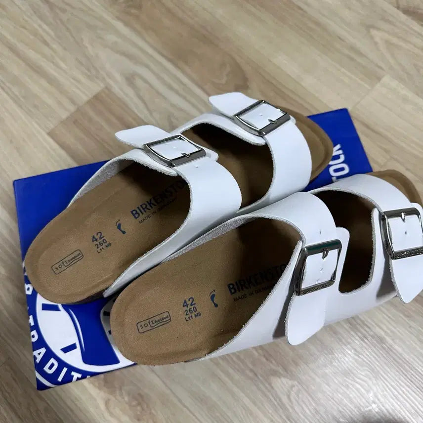 [BUNJANG] Birkenstock Arizona White Sandals 260 / 버켄스탁 아리조나 화이트 샌들 260