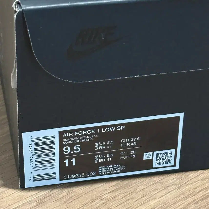 [BUNJANG] Nike x Supreme Air Force 1 Low Black Sneakers / 나이키 x 슈프림 에어포스 1 로우 블랙