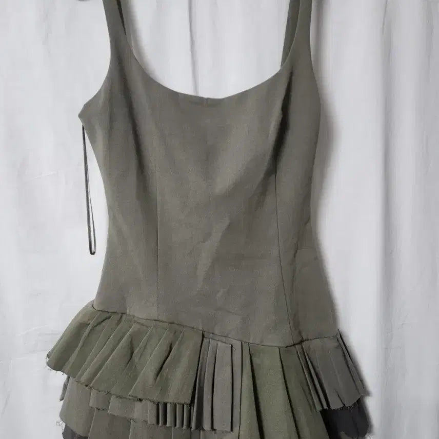 [BUNJANG] Zara Khaki Frill Mini Dress / 자라 카키 프릴 미니 원피스