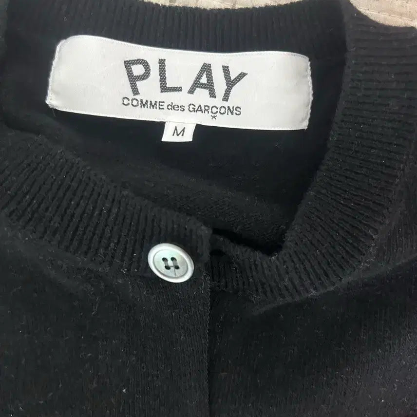 [BUNJANG] Comme des Garcons Play Black Cardigan / 꼼데가르송 플레이 블랙 가디건