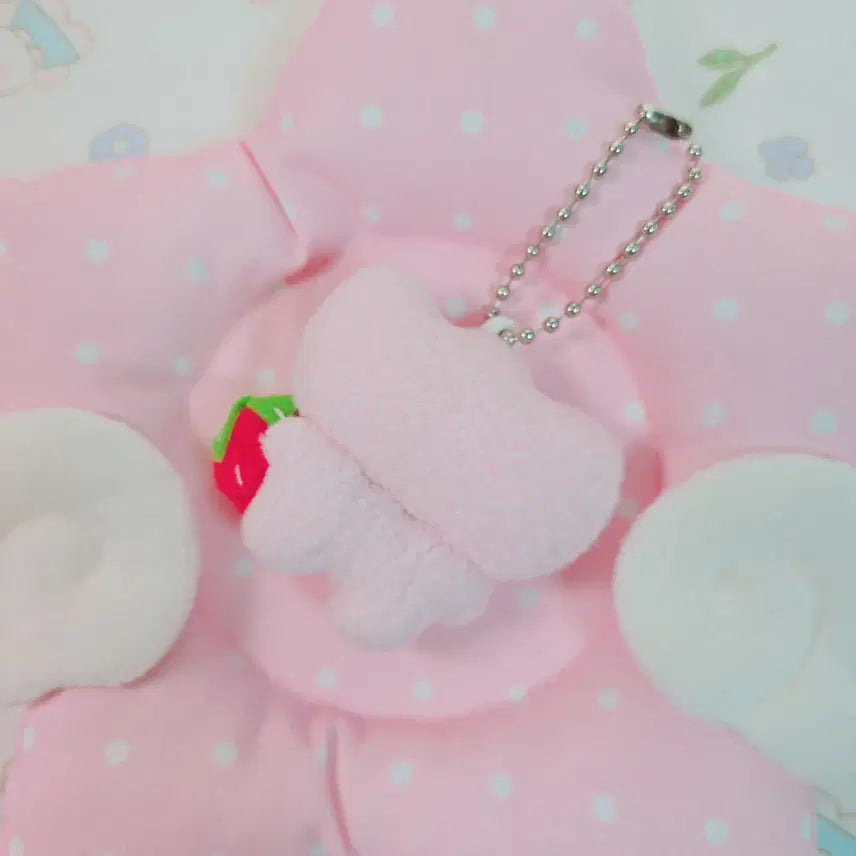 [BUNJANG] Strawberry Nose Ko Gepang Handmade Keyring / 딸기 코게빵 핸드메이드 인형 키링