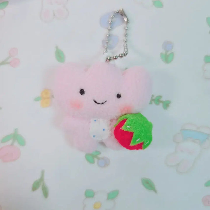 [BUNJANG] Strawberry Nose Ko Gepang Handmade Keyring / 딸기 코게빵 핸드메이드 인형 키링