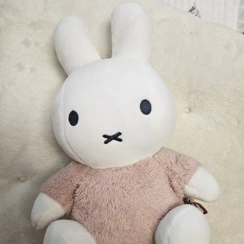 [BUNJANG] Miffy Baby Doll with Rattle / 미피 베이비 인형 (딸랑소리도나요)