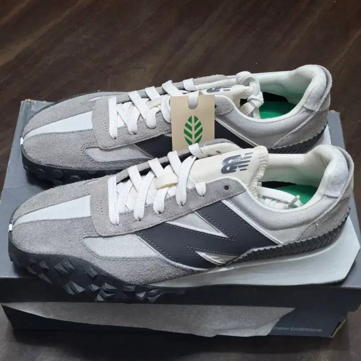 [SOLD OUT] 뉴발란스 XC-72 그레이 운동화 팝니다