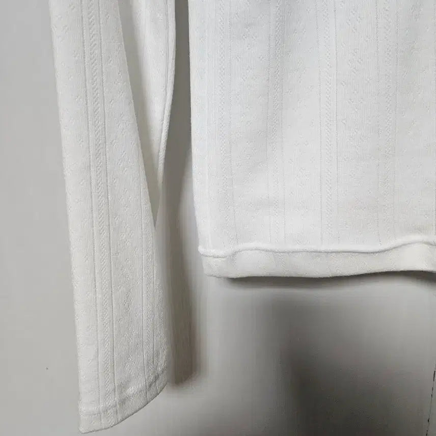 [BUNJANG] Rosebay Mini Rose Scallop Long Sleeve T-shirt / 로즈베이 미니로즈스카시 티셔츠