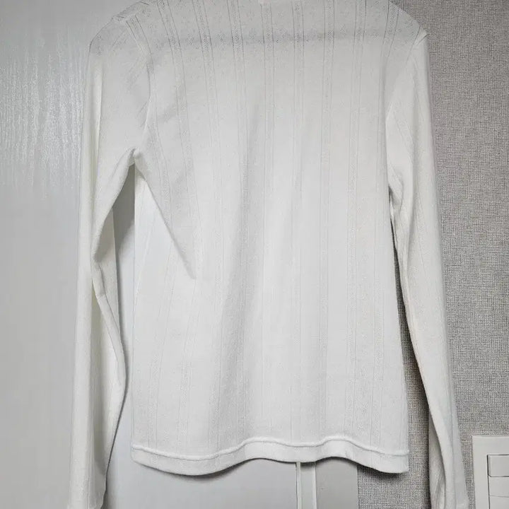 [BUNJANG] Rosebay Mini Rose Scallop Long Sleeve T-shirt / 로즈베이 미니로즈스카시 티셔츠