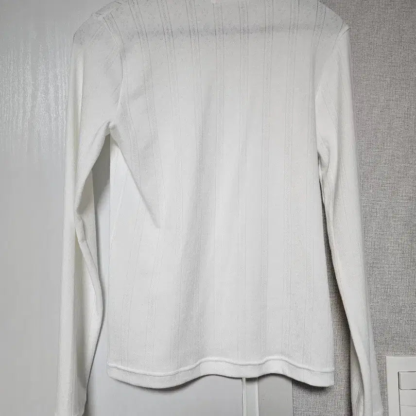 [BUNJANG] Rosebay Mini Rose Scallop Long Sleeve T-shirt / 로즈베이 미니로즈스카시 티셔츠