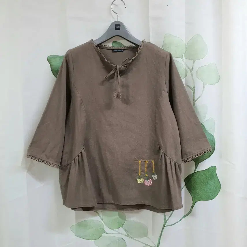 [BUNJANG] Vanessa Z Ricci Embroidered Blouse / 바네사리찌  자수 블라우스