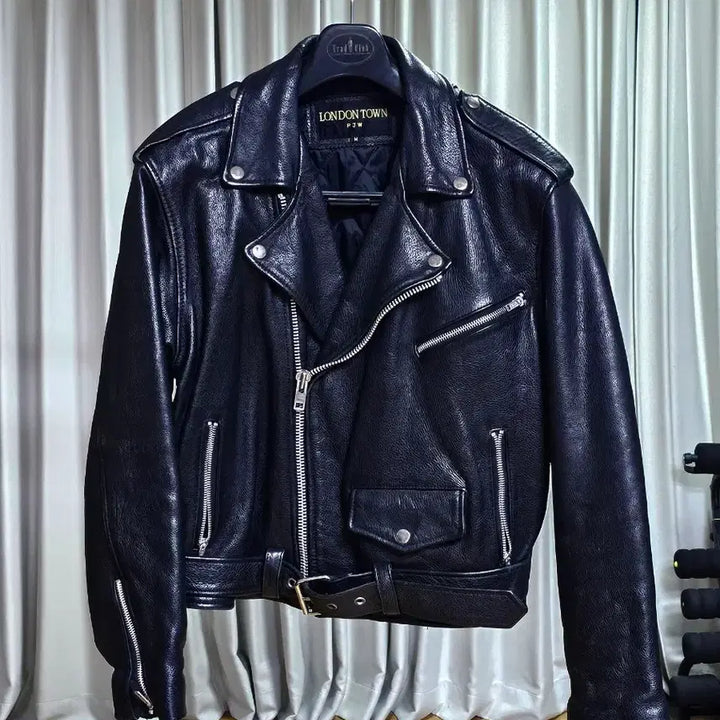 [BUNJANG] London Town Cropped Leather Rider Jacket (Black, Size M) / London Town 크롭 라이더 가죽 자켓