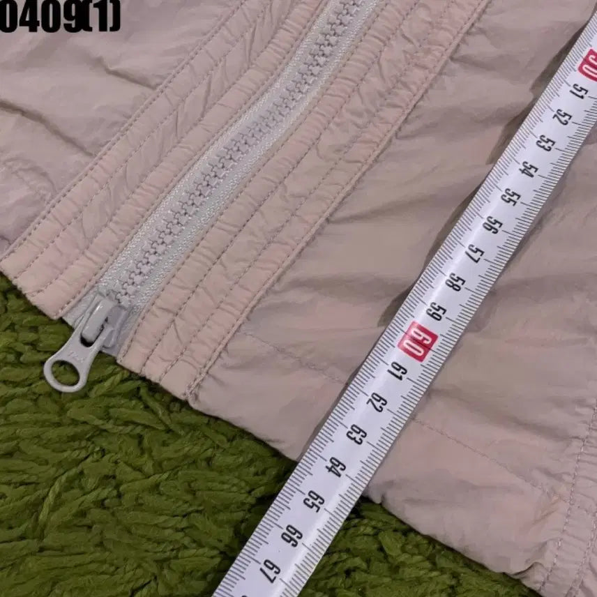 [BUNJANG] SATUR Ivory Windbreaker Jacket / SATUR 세터 후드 바람막이 자켓 아이보리 M