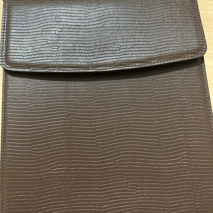 [SOLD OUT] 드마스 브라운 백