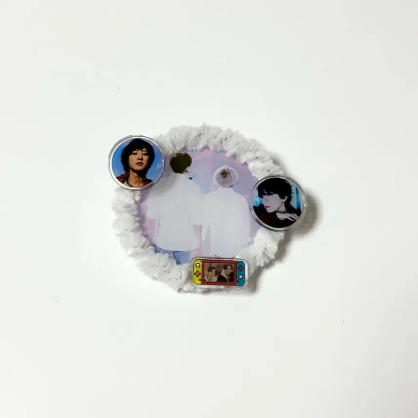 [BUNJANG] EXO Baekhyun Chanyeol Handmade Brooch / 엑소 백현 찬열 핸드메이드 브로치