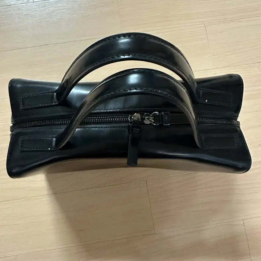 [SOLD OUT] 파사드패턴 파운드백