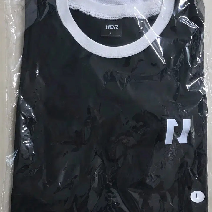 [BUNJANG] NEXZ Ride the Vibe T-shirt (L Size) / 넥스지 티셔츠(미개봉 새상품) 판매합니다
