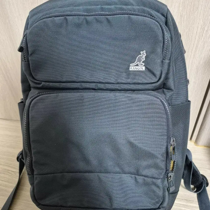 [BUNJANG] Kangol Backpack / 캉골 정품 백팩 가방 판매합니다