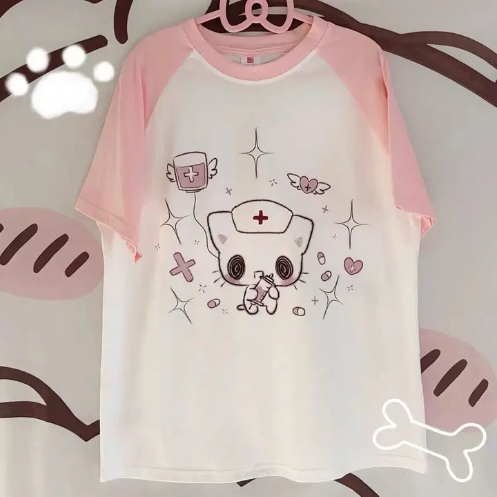 [BUNJANG] Cute Nurse Cat Print T-Shirt / 메디컬 양산형 반팔티 큐티 너스 캣 프린트 티셔츠