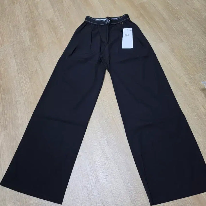 [BUNJANG] ALO Wide Leggings Pants / ALO 알로 블랙,네이비 와이드 레깅스 팬츠 사이즈다양