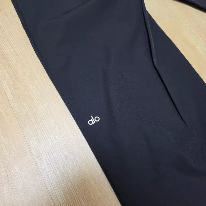 [BUNJANG] ALO Wide Leggings Pants / ALO 알로 블랙,네이비 와이드 레깅스 팬츠 사이즈다양