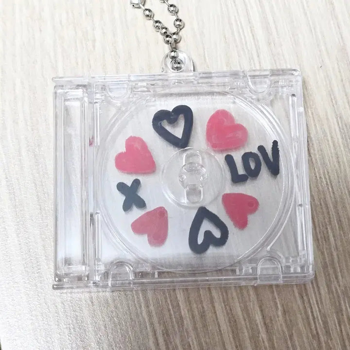 [BUNJANG] XLOV WUMUTI Hand-drawn Mini CD Keyring / XLOV 엑스러브 우무티 WUMUTI 손그림 미니 CD키링