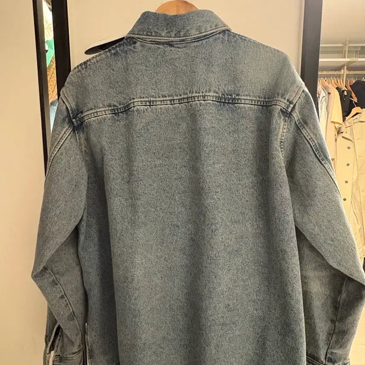 [BUNJANG] AMI Big Heart Logo Overshirt / 아미 빅 하트로고 오버셔츠