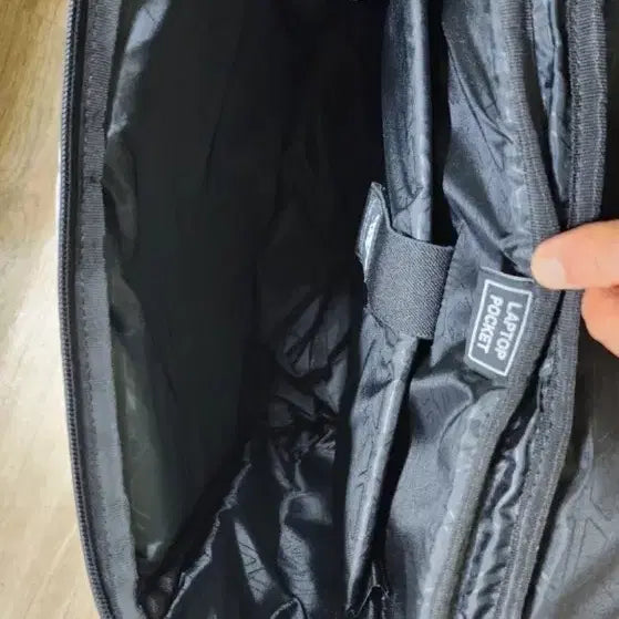 [SOLD OUT] 다이나핏 에어테크 백팩-(가:35, 세:40, 폭:15)거의 새것에 가깝