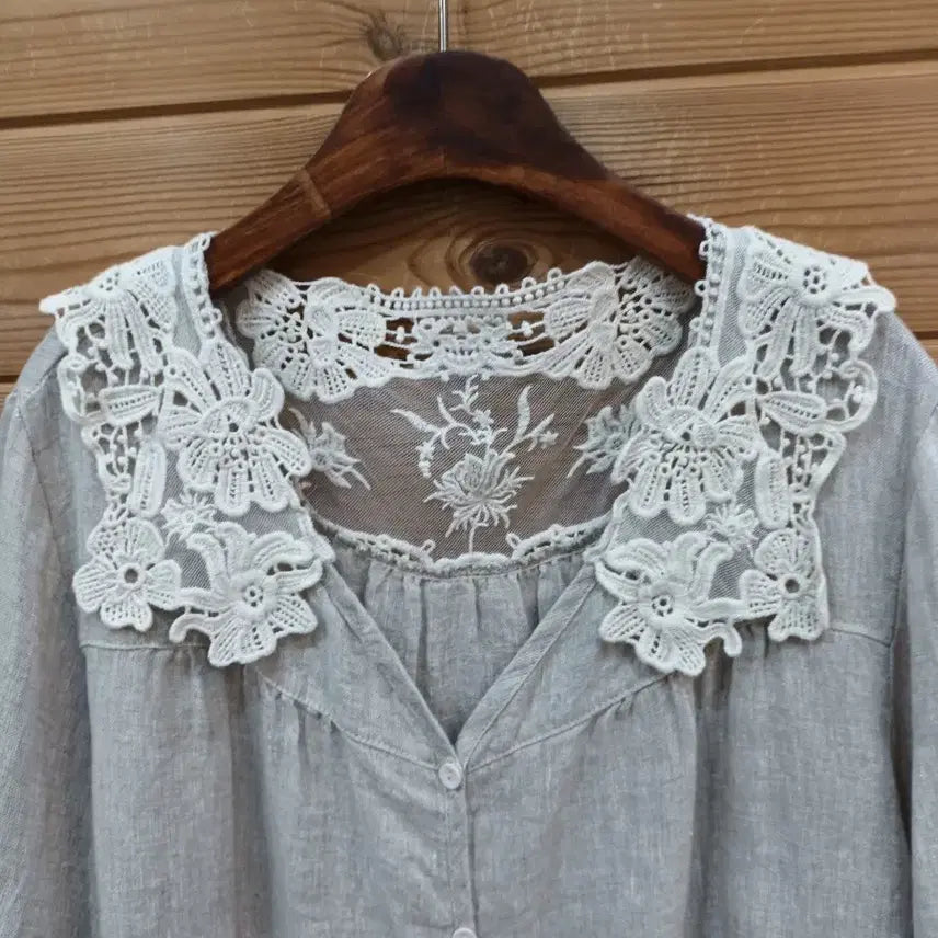 [SOLD OUT] 레이스 카라 린넨 블라우스