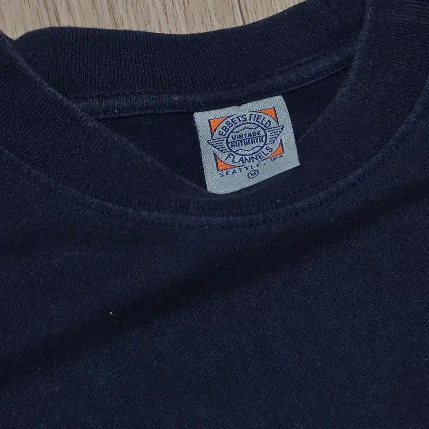 [BUNJANG] EBBETS FIELD Border Collie Puppy Short Sleeve T-shirt / 이벳필드 보더콜리 퍼피 반팔 티셔츠 M