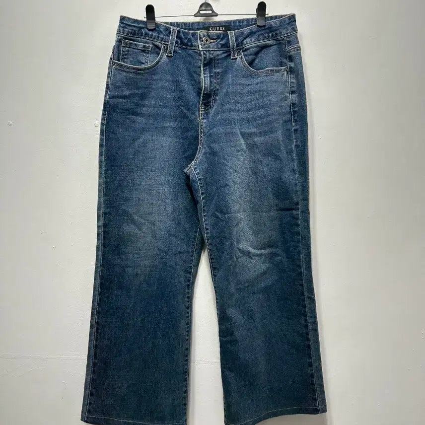 [BUNJANG] Guess Bootcut Denim Pants / 게스 부츠컷 청바지 데님 팬츠 통바지 29