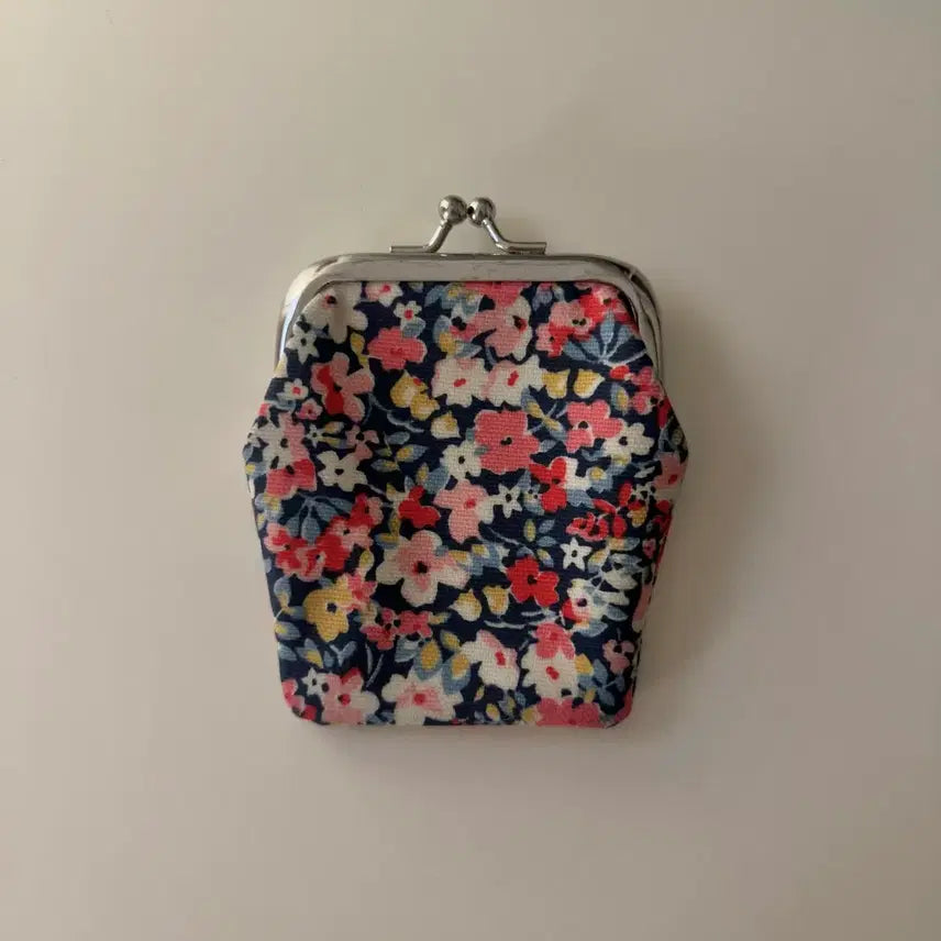 [BUNJANG] Cath Kidston Floral Coin Purse / Cath Kidstion 캐스키드슨 동전지갑