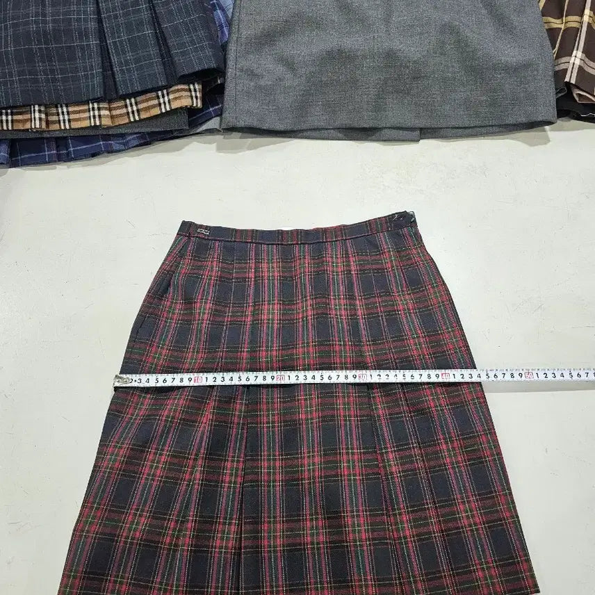 [BUNJANG] Used School Uniform Vest and Skirt Set / 중고여성 교복 조끼세트 사이즈 97/68
