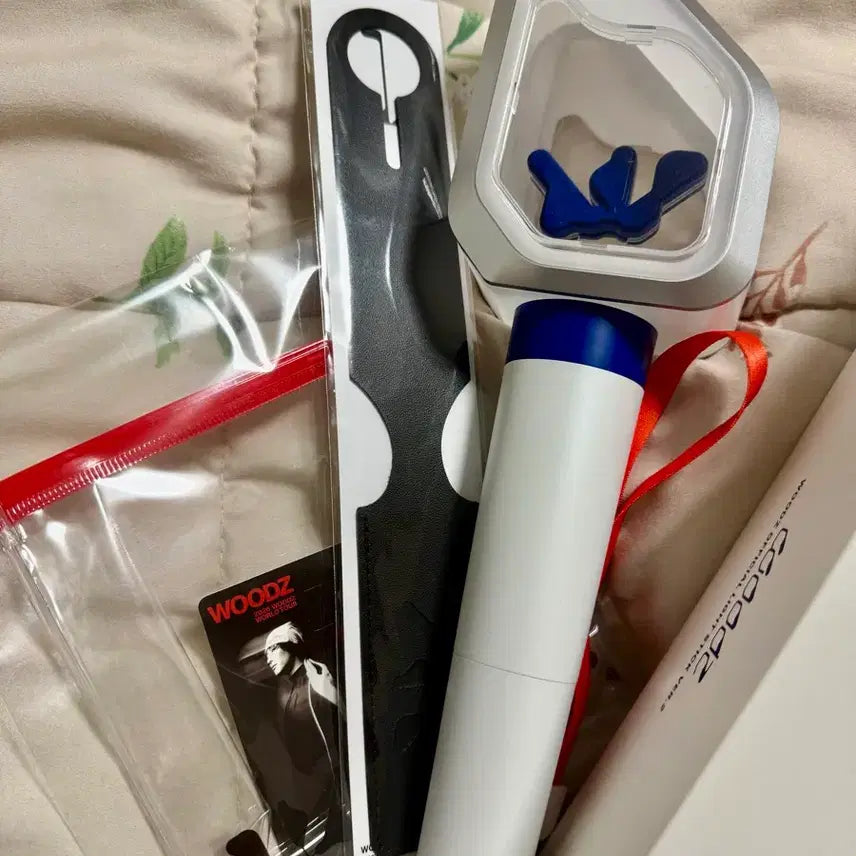 [SOLD OUT] 우즈 응원봉 번전2 WOODZ LIGHT STICK VER.2