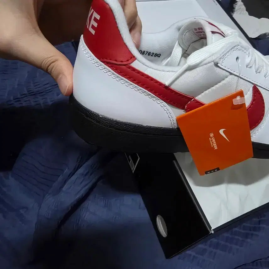[BUNJANG] Nike Field General 82 SP White Red Black Sneakers / 나이키 필드 제너럴 82 SP 흰빨검 FQ8762