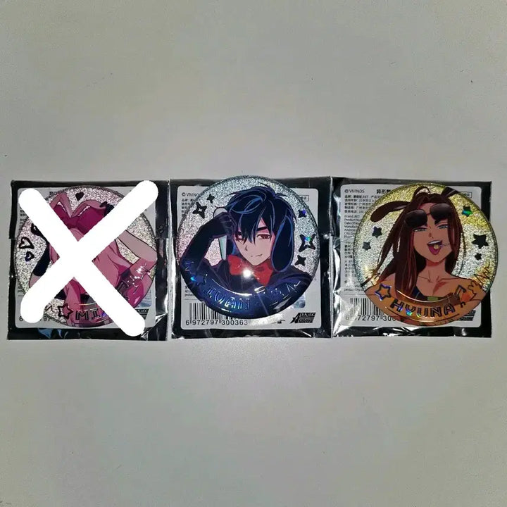 [SOLD OUT] 일괄) 에이스테 말레이시아 토끼팝업 원형 캔뱃지 이반 현아